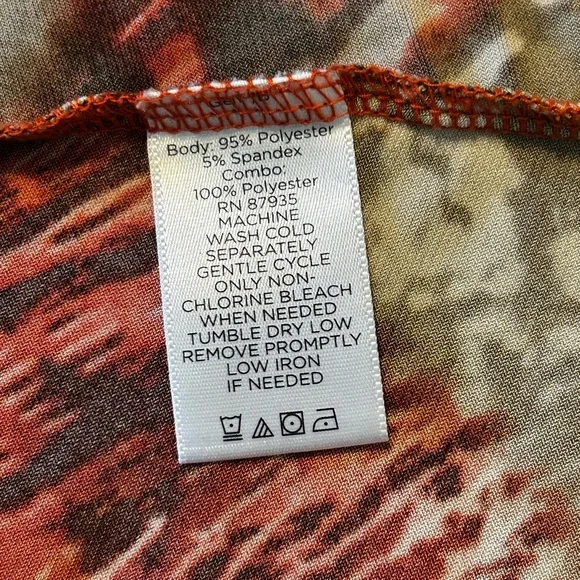 NWOT Susan Graver Red Animal Print Cowl Neck Tunic Top 1X - Picture 5 of 7